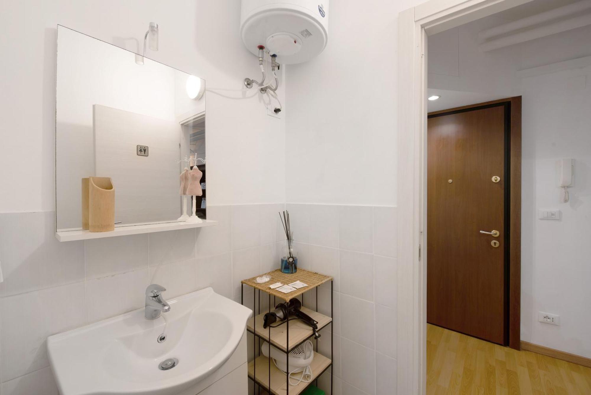 Ohana Bnb Генуя Экстерьер фото